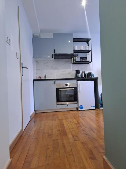 T2 Tom Krist. / Circuit 24H / Oasis /Antares Appartement Le Mans Buitenkant foto