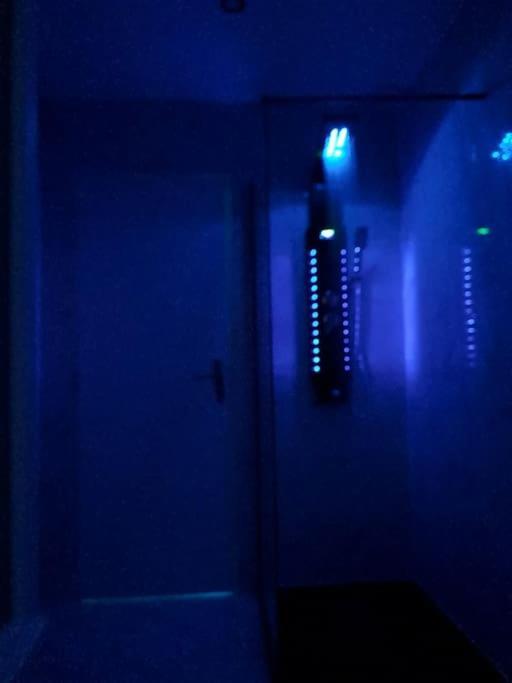 T2 Tom Krist. / Circuit 24H / Oasis /Antares Appartement Le Mans Buitenkant foto